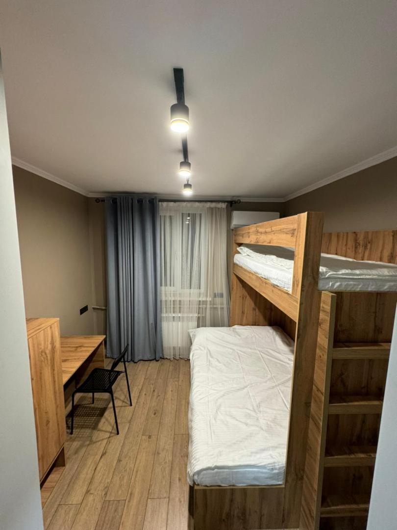Cozy Hostel Bisjkek Eksteriør billede