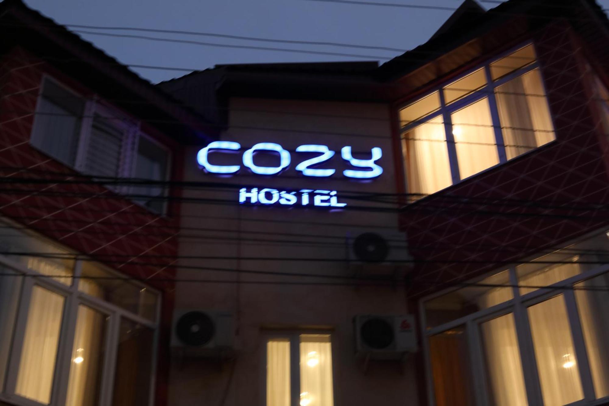 Cozy Hostel Bisjkek Eksteriør billede