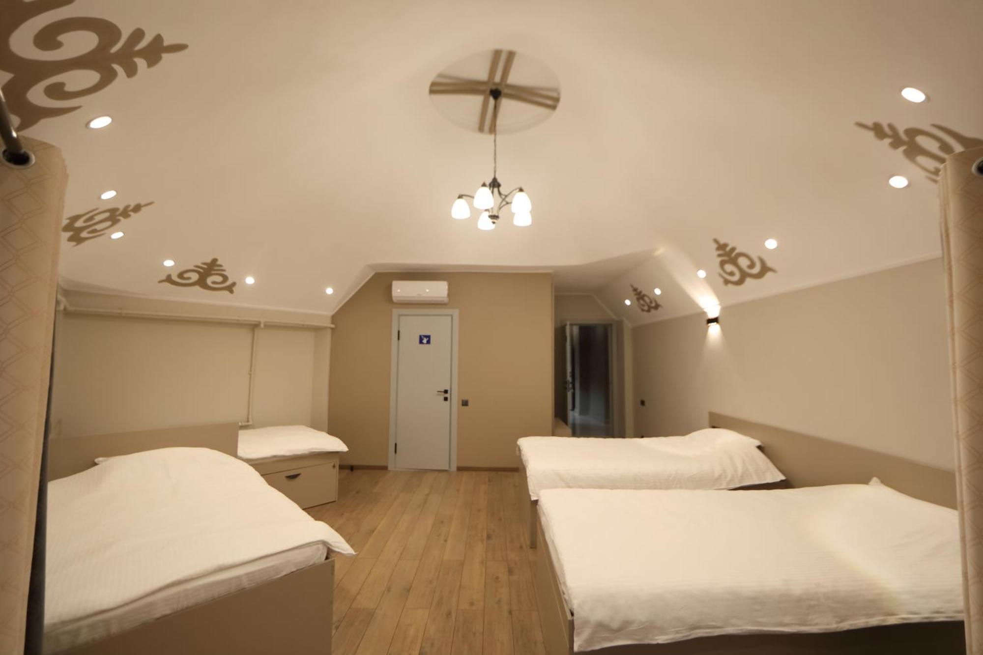 Cozy Hostel Bisjkek Eksteriør billede